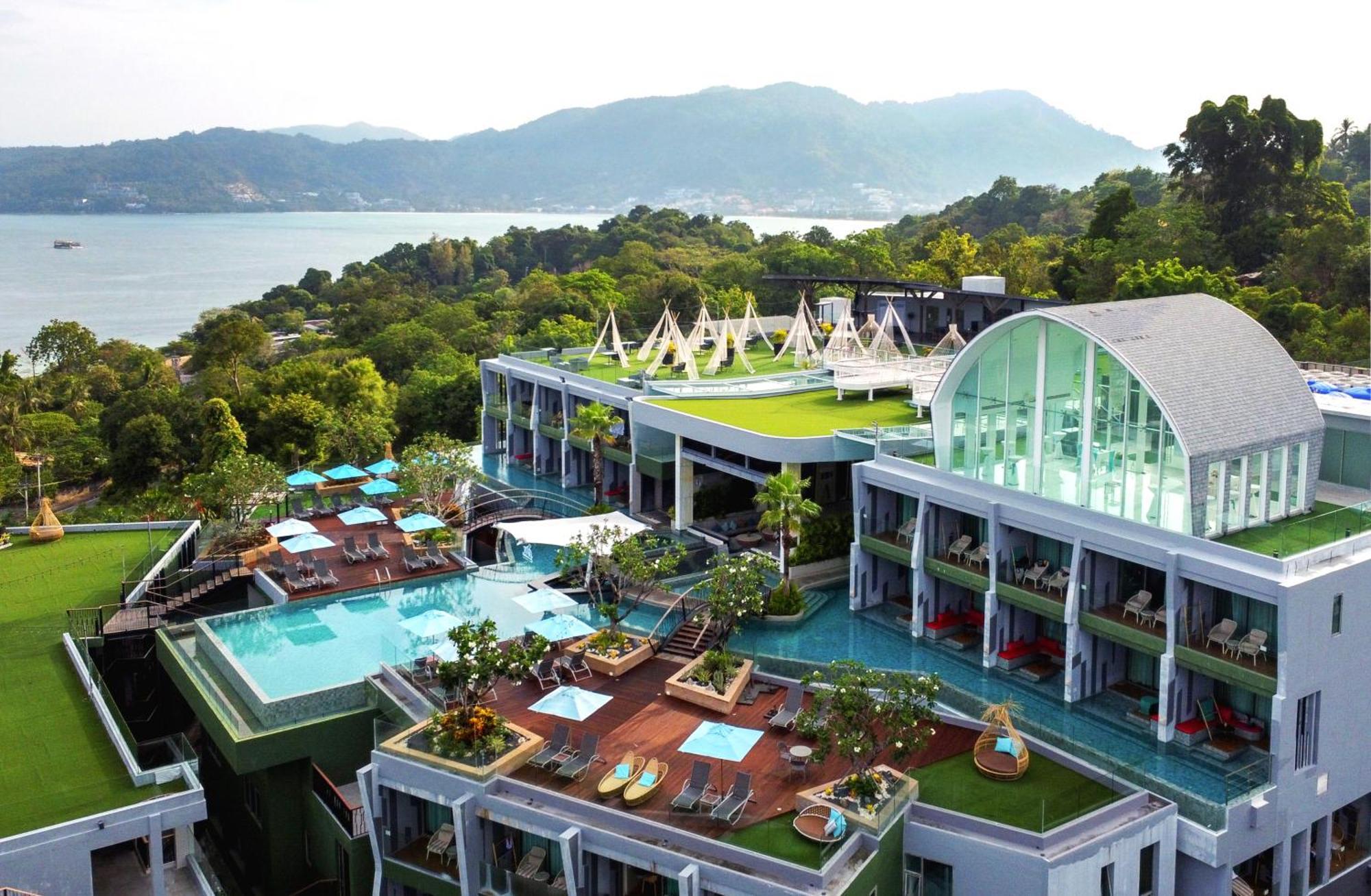 Crest Resort & Pool Villas - Sha Extra Plus Patong Exterior photo